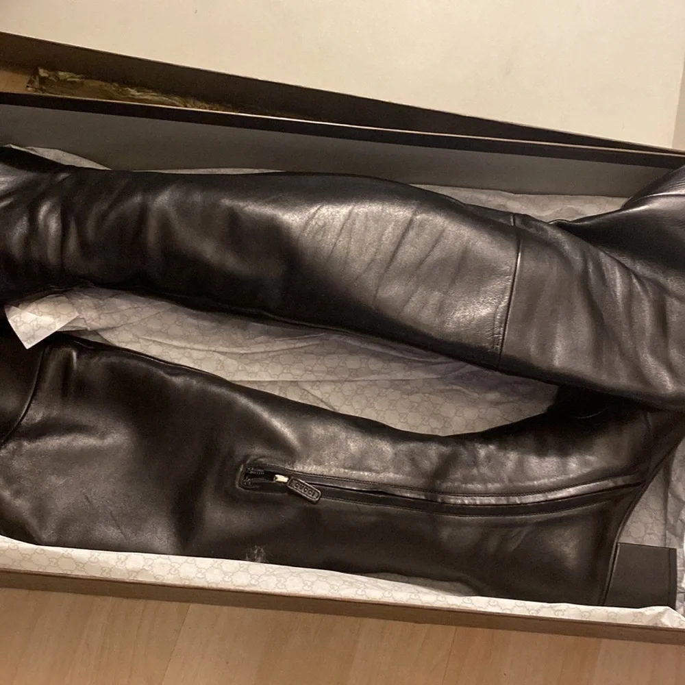 STUNNING & RARE ✨ Gucci Black Leather Lillian Over-The-Knee Horsebit Boots